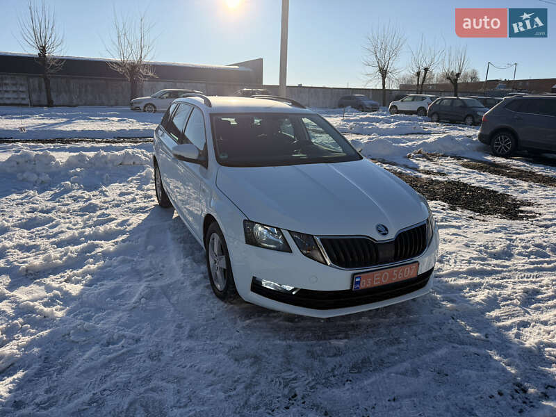 Универсал Skoda Octavia 2017 в Луцке