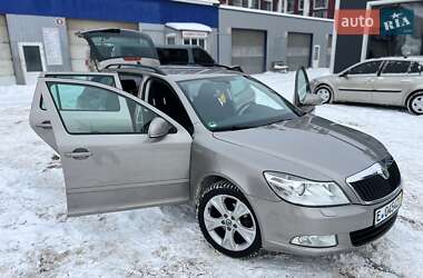 Універсал Skoda Octavia 2012 в Луцьку