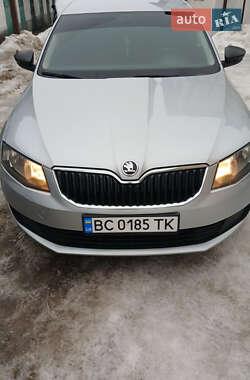 Лифтбек Skoda Octavia 2013 в Каменке-Бугской