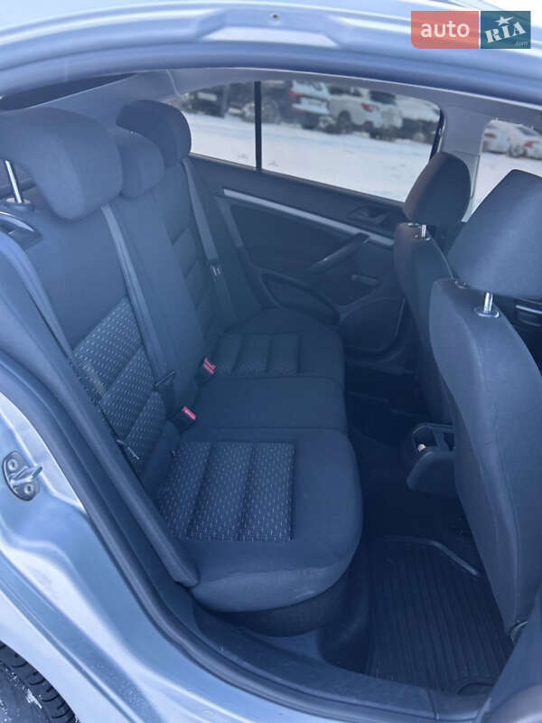 Лифтбек Skoda Octavia 2011 в Черкассах