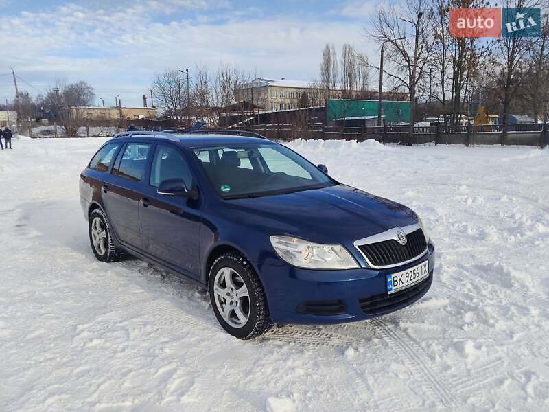 Универсал Skoda Octavia 2009 в Чернигове