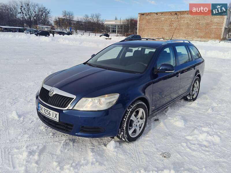 Универсал Skoda Octavia 2009 в Чернигове