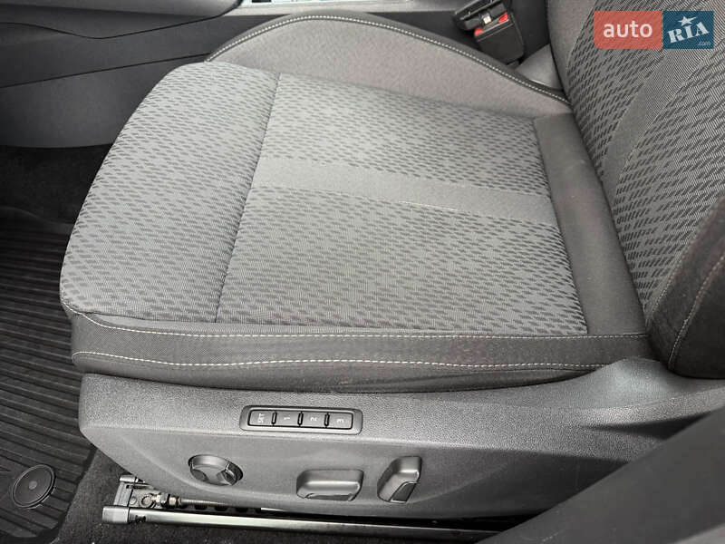 Универсал Skoda Octavia 2020 в Ровно