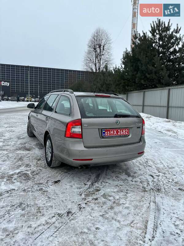 Универсал Skoda Octavia 2011 в Луцке