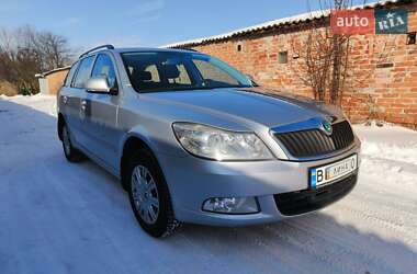 Универсал Skoda Octavia 2011 в Миргороде