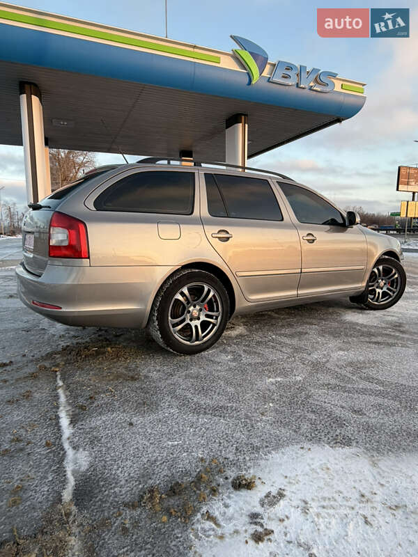 Универсал Skoda Octavia 2009 в Полтаве