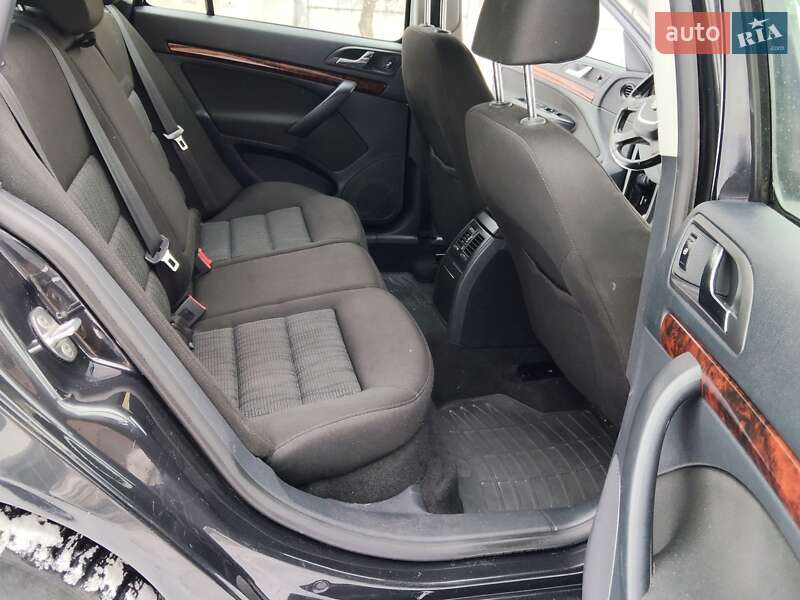 Универсал Skoda Octavia 2012 в Ровно