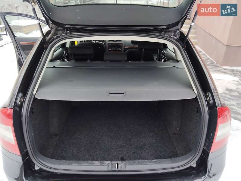 Универсал Skoda Octavia 2012 в Ровно