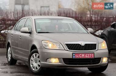 Ліфтбек Skoda Octavia 2010 в Хусті