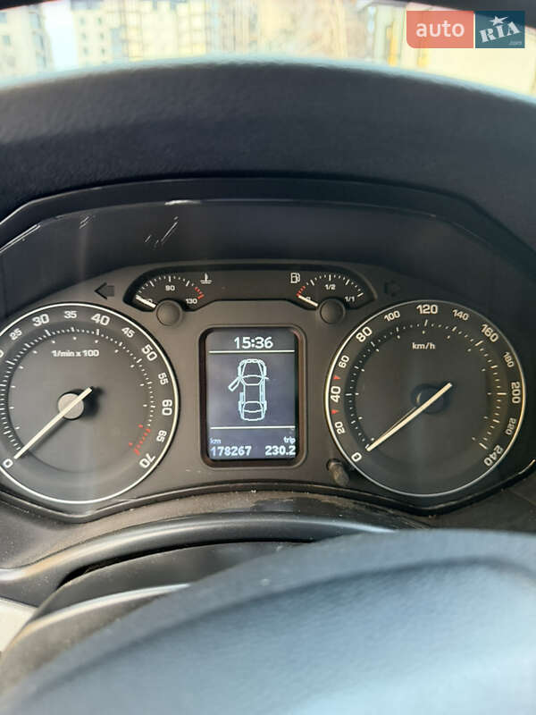 Лифтбек Skoda Octavia 2008 в Умани