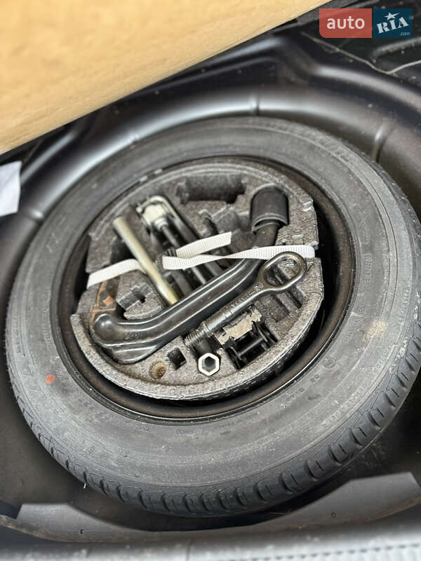 Универсал Skoda Octavia 2006 в Нововолынске