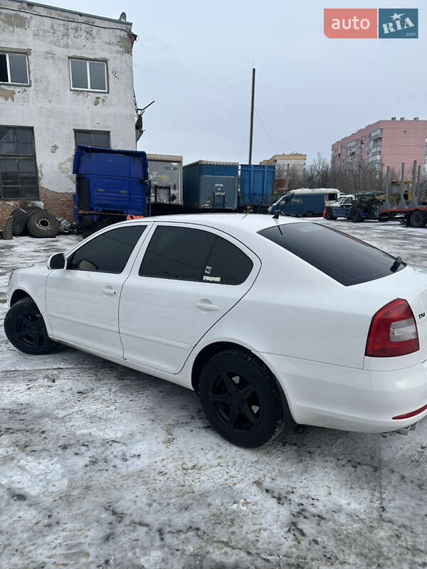 Лифтбек Skoda Octavia 2011 в Полтаве фото 6 Лифтбек Skoda Octavia 2011 в Полтаве
