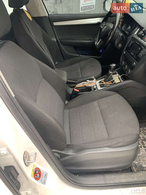 Универсал Skoda Octavia 2015 в Киеве фото 10 Универсал Skoda Octavia 2015 в Киеве