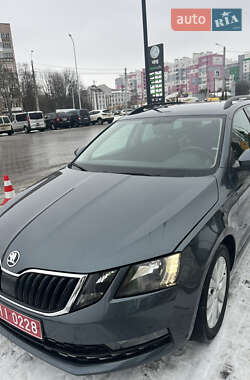 Универсал Skoda Octavia 2018 в Луцке