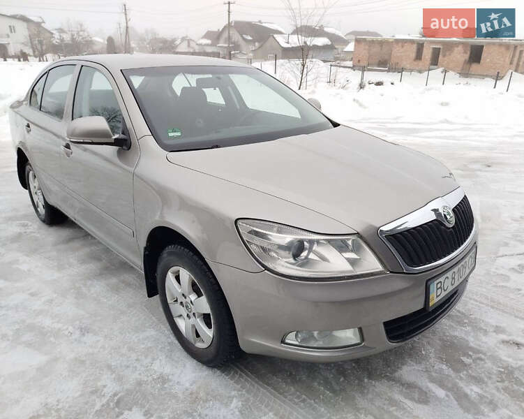 Лифтбек Skoda Octavia 2009 в Стрые фото 4 Лифтбек Skoda Octavia 2009 в Стрые