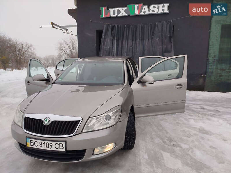 Лифтбек Skoda Octavia 2009 в Стрые фото 14 Лифтбек Skoda Octavia 2009 в Стрые