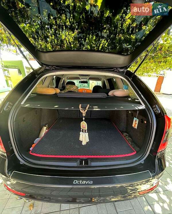 Универсал Skoda Octavia 2009 в Южноукраинске
