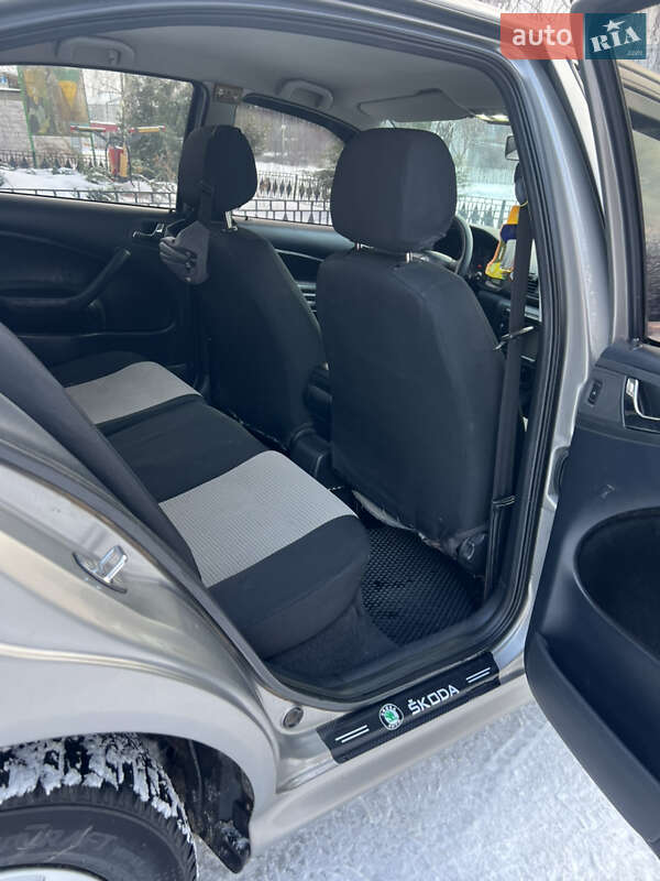 Лифтбек Skoda Octavia 2006 в Песчанке фото 11 Лифтбек Skoda Octavia 2006 в Песчанке