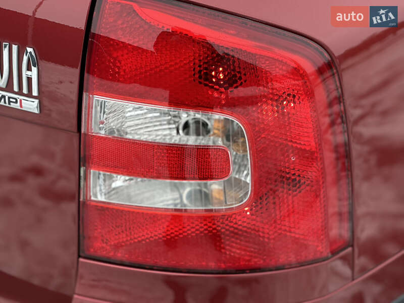 Универсал Skoda Octavia 2006 в Самборе