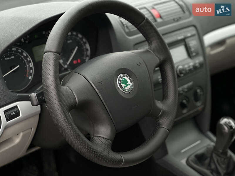 Универсал Skoda Octavia 2006 в Самборе