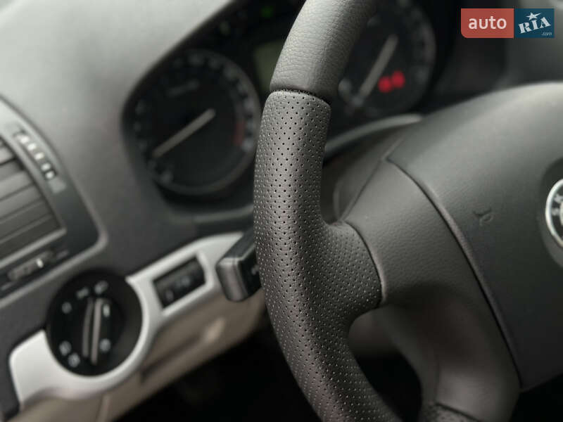 Универсал Skoda Octavia 2006 в Самборе