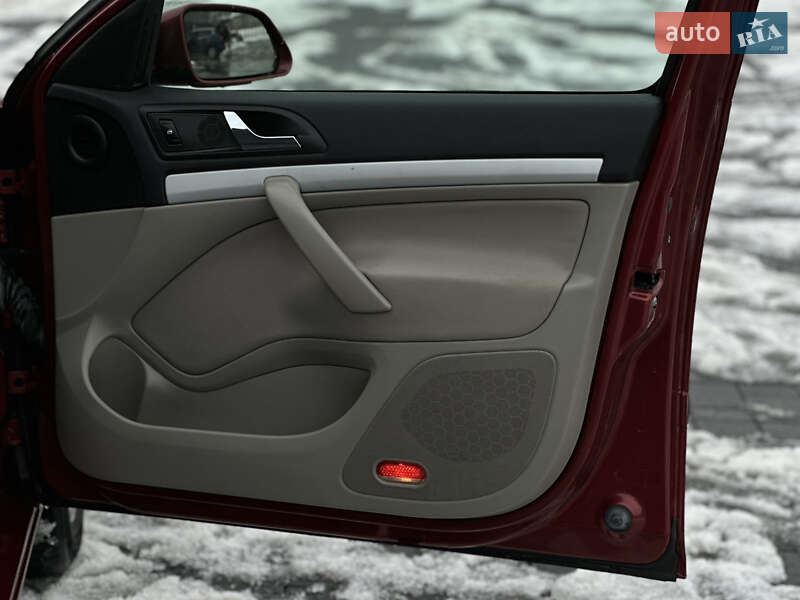 Универсал Skoda Octavia 2006 в Самборе