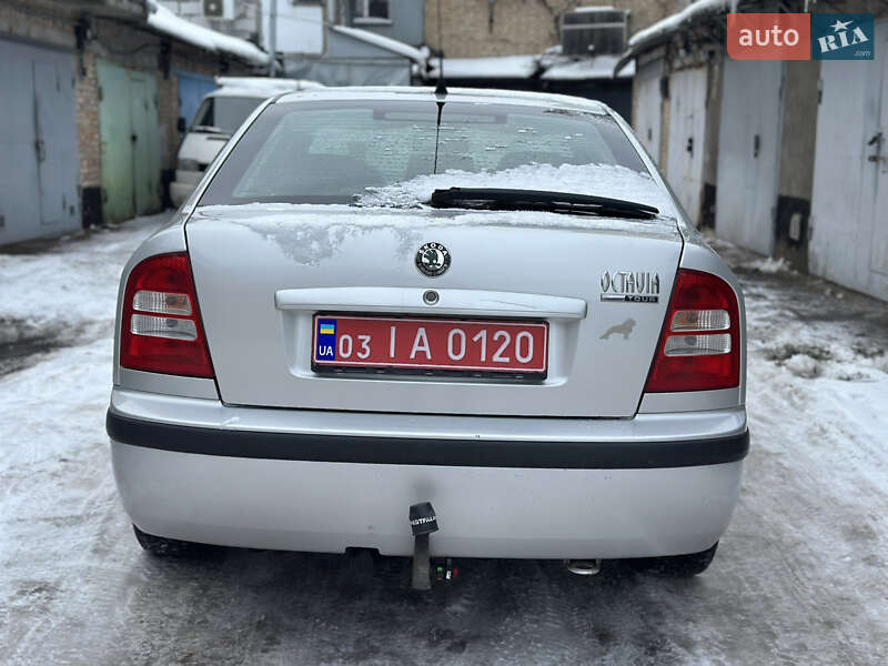 Лифтбек Skoda Octavia 2006 в Киеве