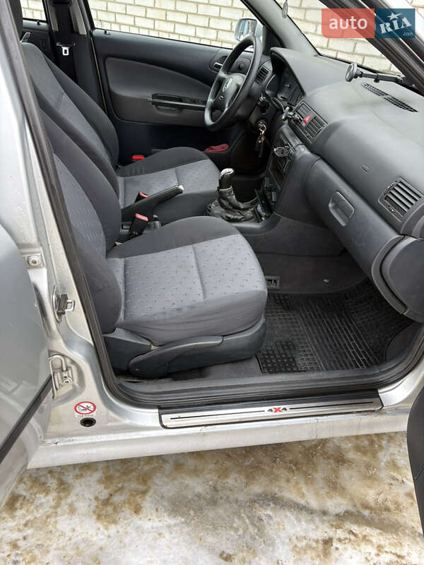 Универсал Skoda Octavia 2003 в Харькове