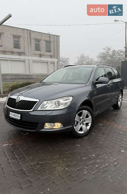 Універсал Skoda Octavia 2011 в Дніпрі