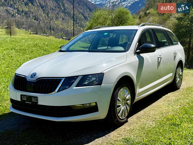 Универсал Skoda Octavia 2019 в Киеве