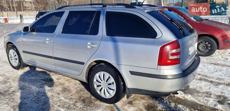 Универсал Skoda Octavia 2006 в Софиевской Борщаговке