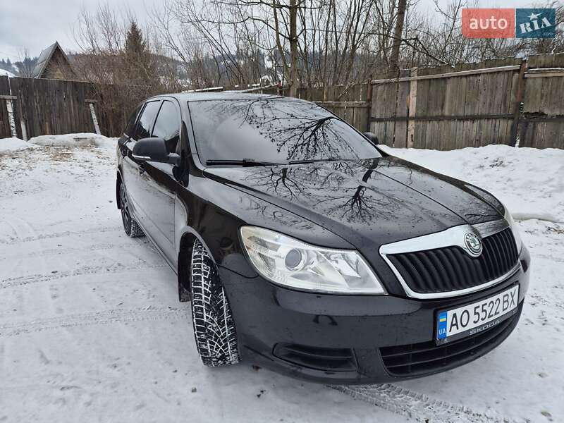 Универсал Skoda Octavia 2010 в Рахове