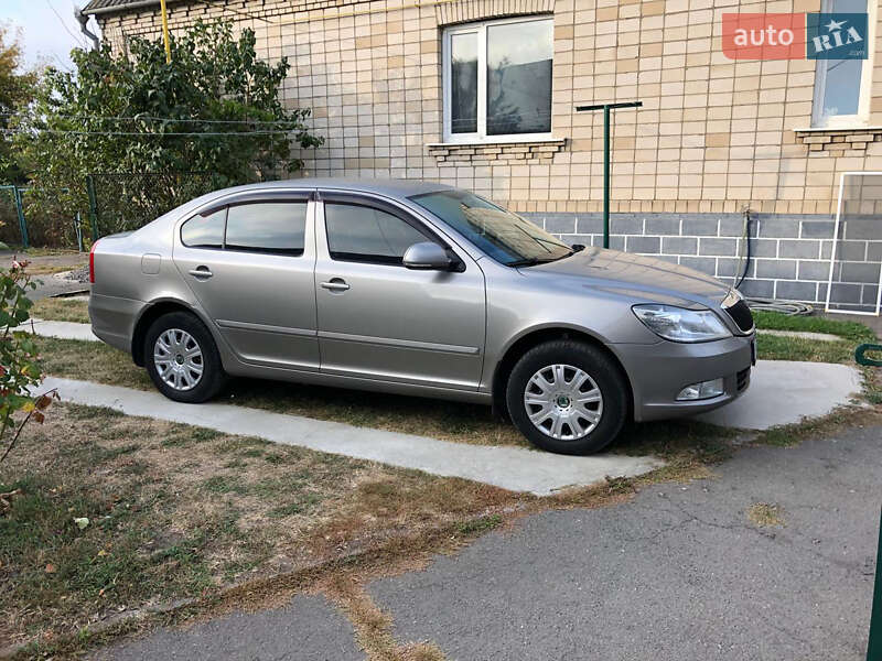 Лифтбек Skoda Octavia 2010 в Хмельницком
