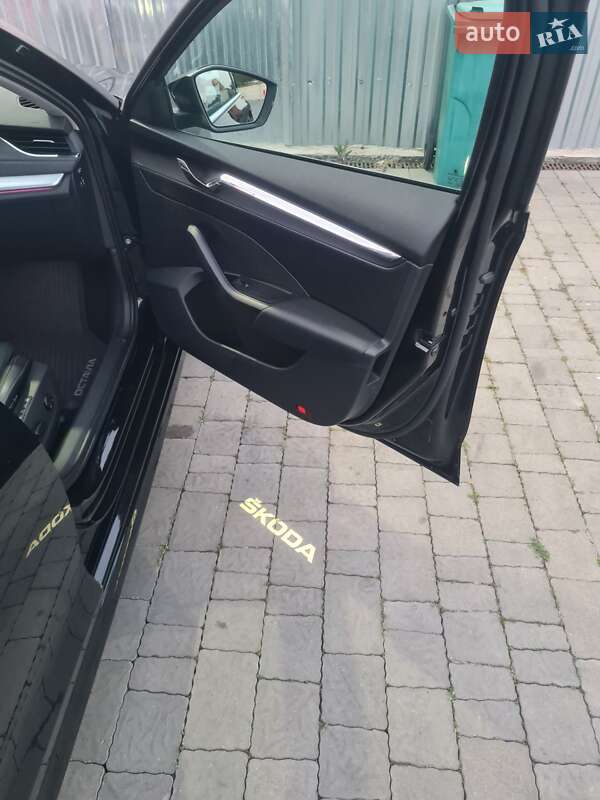 Лифтбек Skoda Octavia 2020 в Ужгороде