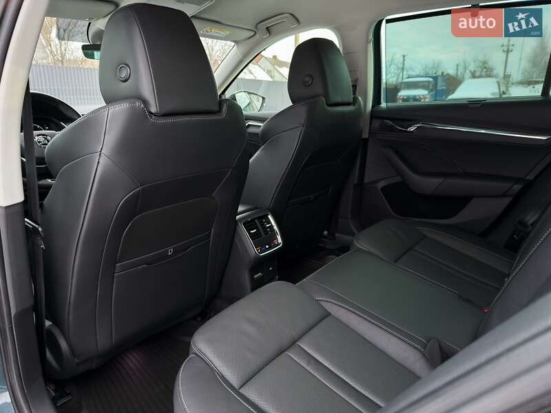 Универсал Skoda Octavia 2021 в Луцке