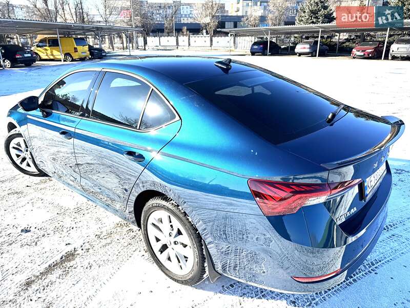 Лифтбек Skoda Octavia 2024 в Каменском