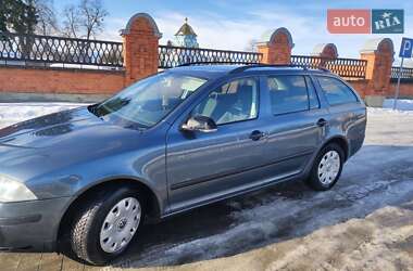Универсал Skoda Octavia 2005 в Старом Самборе