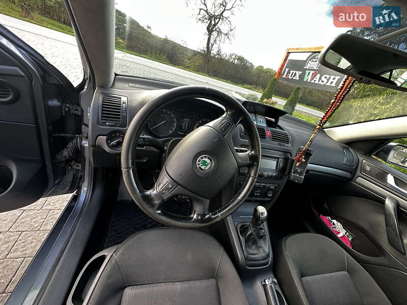 Лифтбек Skoda Octavia 2006 в Великом Березном