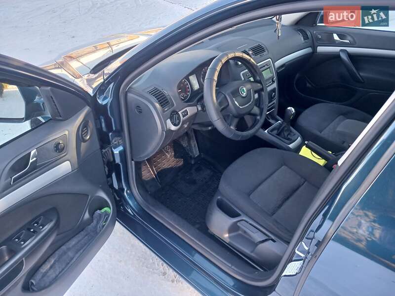 Лифтбек Skoda Octavia 2012 в Прилуках