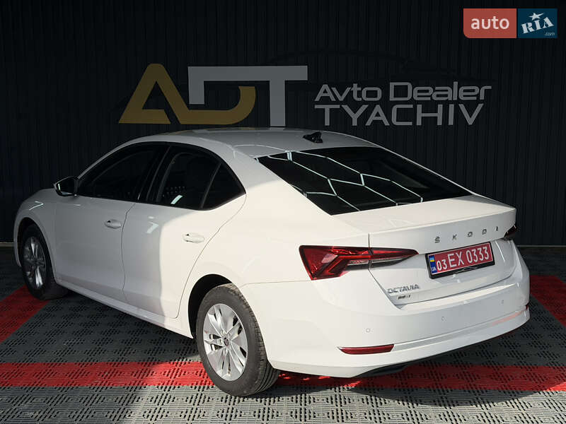 Лифтбек Skoda Octavia 2022 в Тячеве