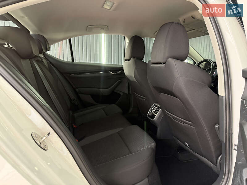 Лифтбек Skoda Octavia 2022 в Тячеве