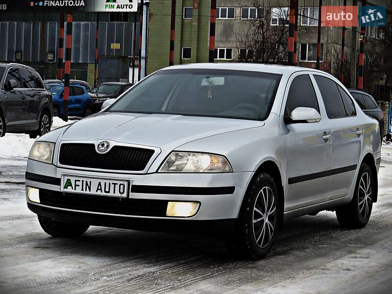 Лифтбек Skoda Octavia 2008 в Черкассах