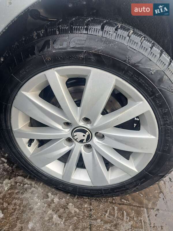 Универсал Skoda Octavia 2011 в Дрогобыче