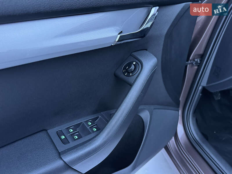 Универсал Skoda Octavia 2014 в Луцке фото 15 Универсал Skoda Octavia 2014 в Луцке