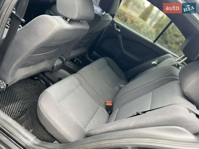 Лифтбек Skoda Octavia 2008 в Днепре