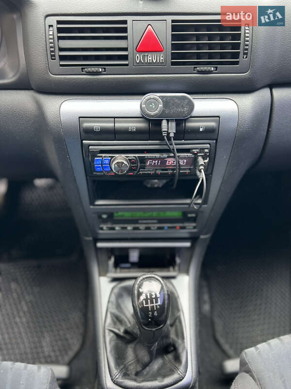 Лифтбек Skoda Octavia 2008 в Днепре