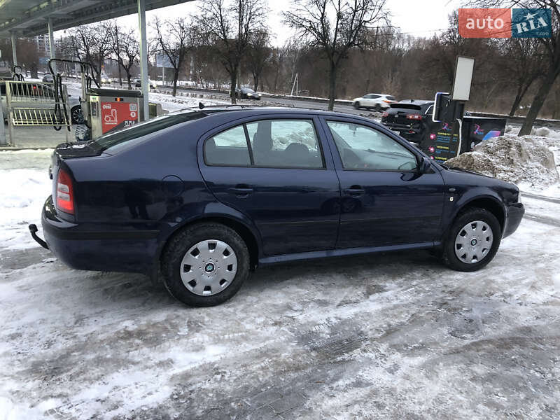 Лифтбек Skoda Octavia 2000 в Хмельницком