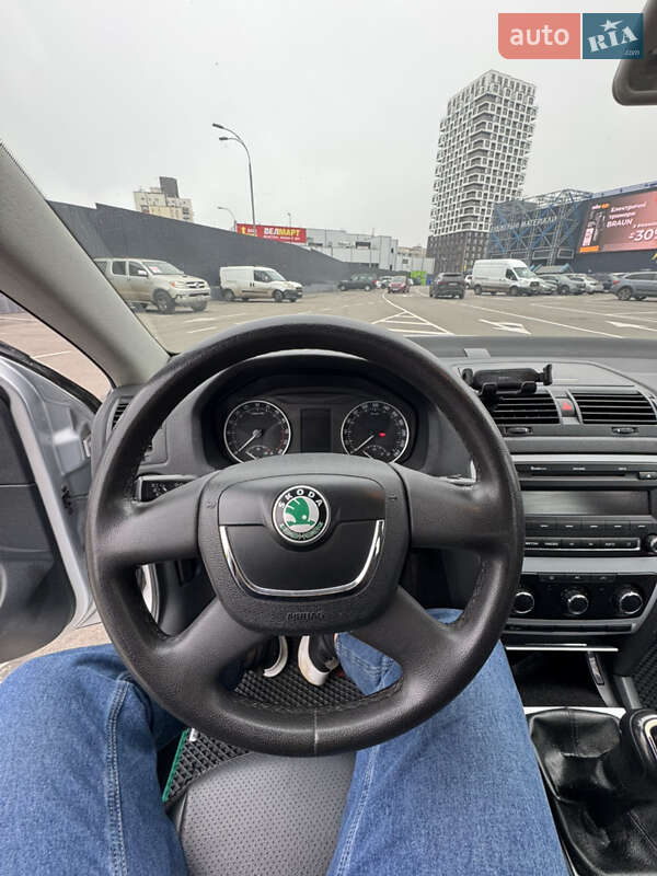Универсал Skoda Octavia 2010 в Киеве фото 14 Универсал Skoda Octavia 2010 в Киеве
