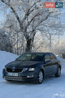 Ліфтбек Skoda Octavia 2017 в Хусті