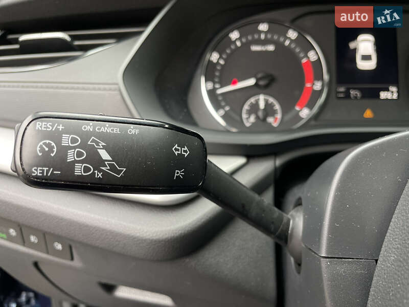 Лифтбек Skoda Octavia 2023 в Одессе